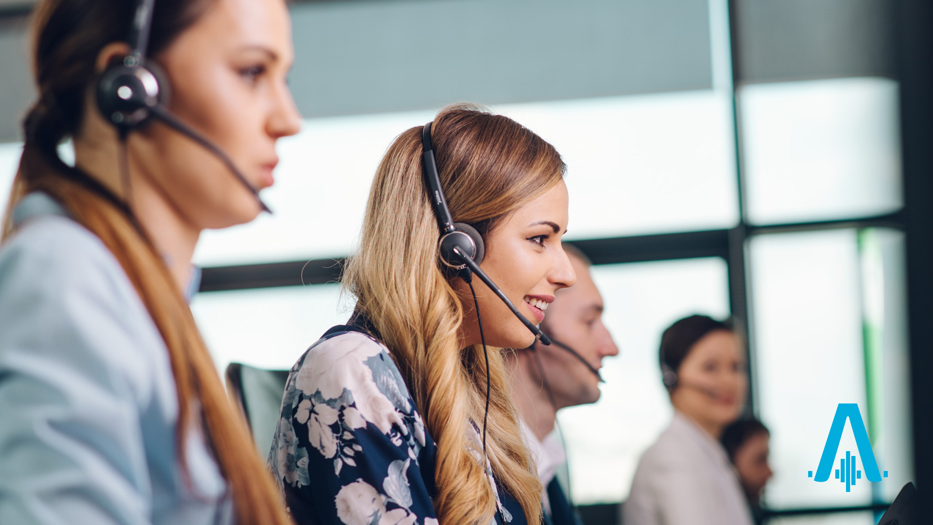 xluatel-gallery2.jpg.pagespeed.ic.jtUfSdt8ca